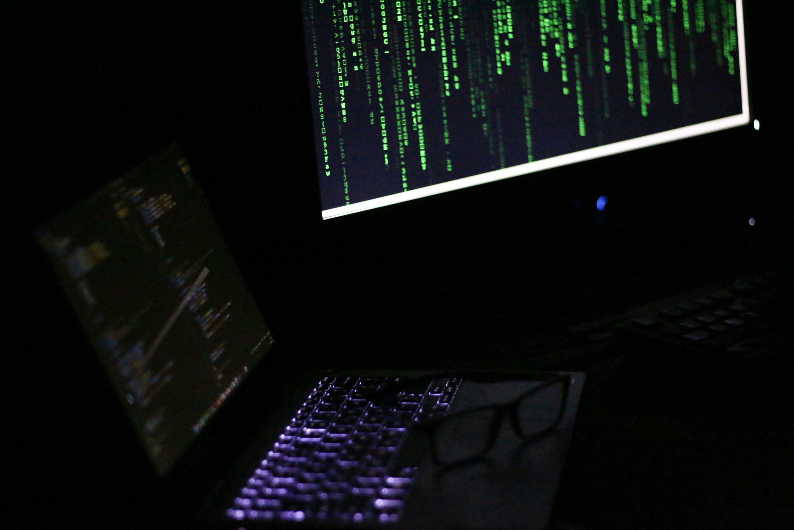 Google engineers monitoring a simulated cyberattack