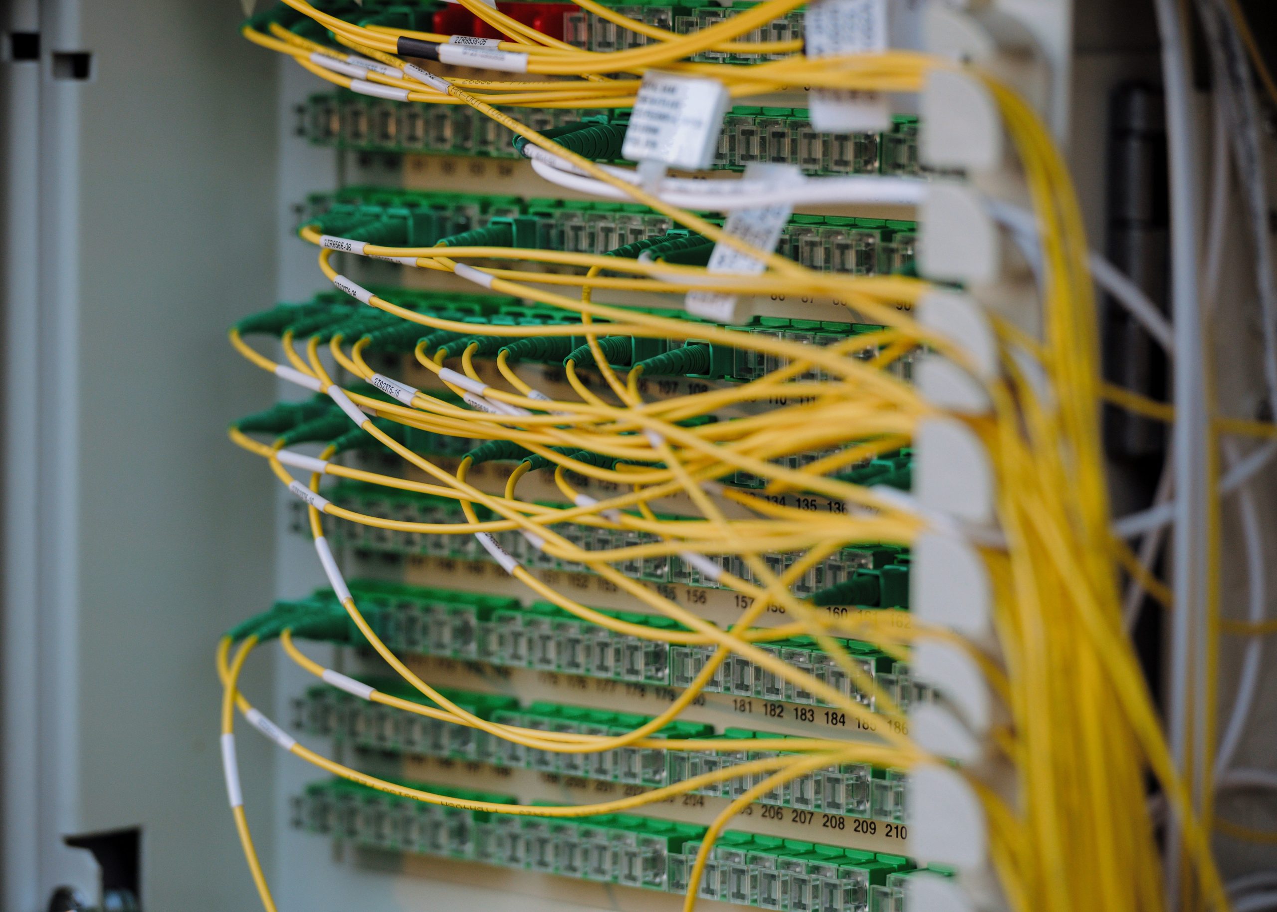 Diagram illustrating how failover works in a redundant system setup.